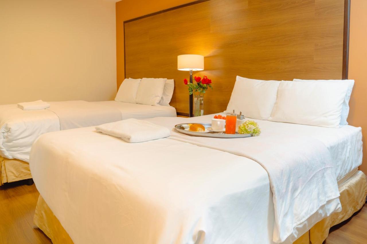 La Farola Hotel 3*